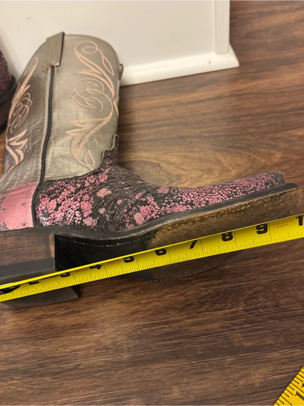Lucchese Women’s Brown & Pink Distressed Western Cowboy Boots - Picture 6 of 10